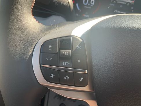 New 2026 Ford Explorer Active RWD image 21