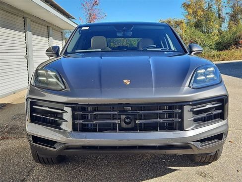New 2026 Porsche Cayenne Coupe image 7