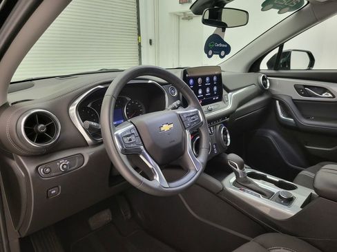 Used 2025 Chevrolet Blazer LT AWD/4WD image 27