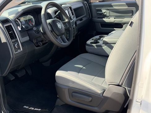 Used 2016 RAM 2500 Tradesman w/ Chrome Appearance Group image 11