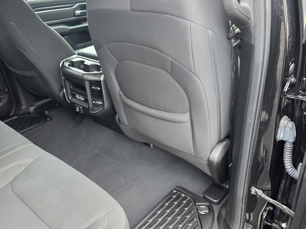 Used 2019 RAM 1500 Big Horn AWD/4WD image 32