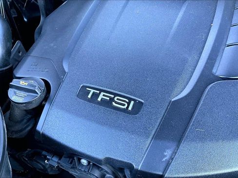 Used 2019 Audi Q5 2.0T Premium image 30