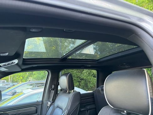 Used 2025 RAM 1500 Limited AWD/4WD image 16