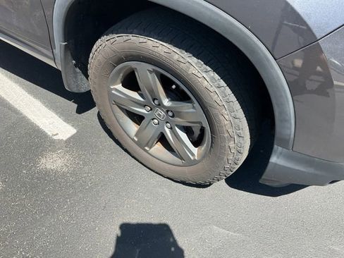 Used 2023 Honda Ridgeline RTL-E image 3