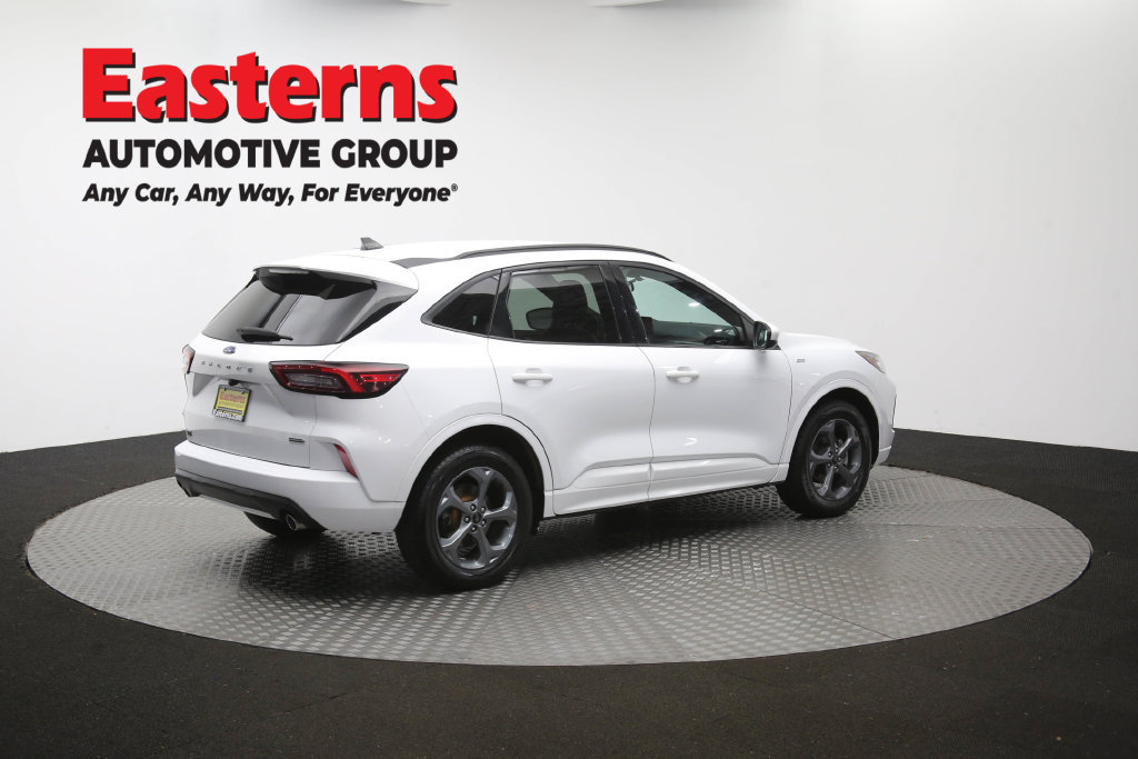 Used 2023 Ford Escape ST-Line Select AWD/4WD image 42
