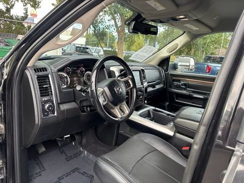 Used 2018 RAM 3500 Laramie AWD/4WD image 11