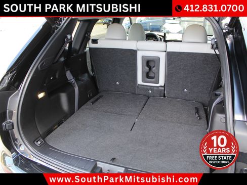 Used 2025 Mitsubishi Outlander AWD image 35