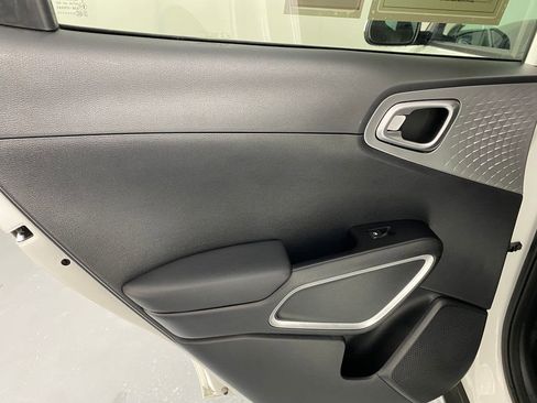 Used 2023 Kia Soul LX w/ Option Group 015 image 29