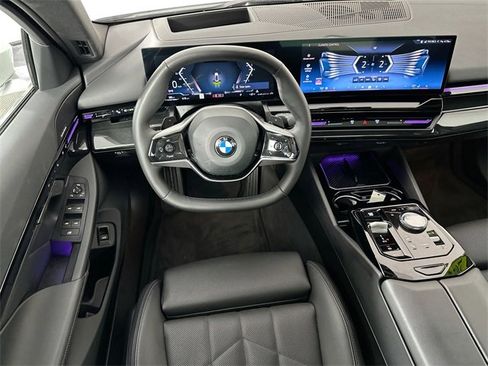 Used 2025 BMW 530i xDrive 530i xDrive image 11