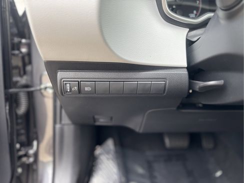 Used 2024 Toyota Corolla SE image 21
