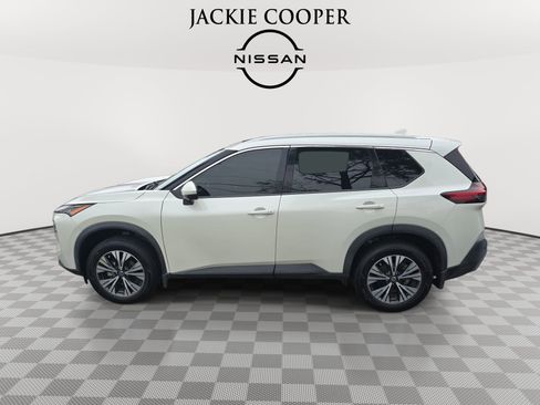 Used 2021 Nissan Rogue SV w/ Premium Package FWD image 8