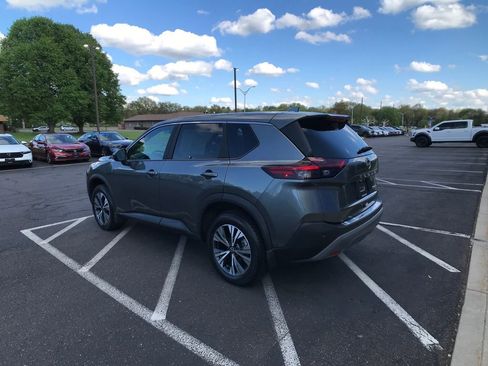 Used 2023 Nissan Rogue SV AWD/4WD image 11