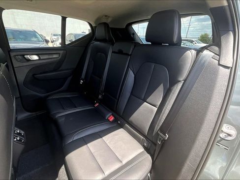 New 2026 Volvo XC40 B5 Core AWD/4WD image 19