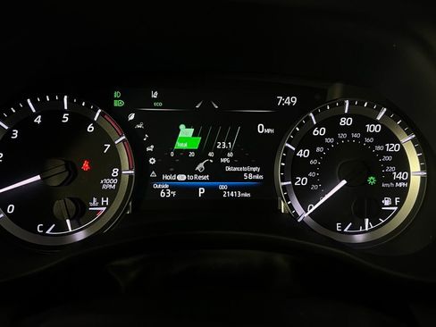 Used 2024 Toyota Highlander XLE image 18