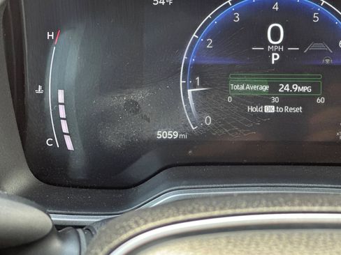 Certified 2025 Toyota Corolla Cross XLE image 21