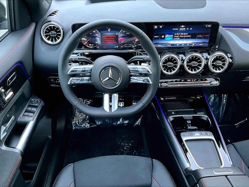 Used 2026 Mercedes-Benz GLA 250 GLA 250 image 6