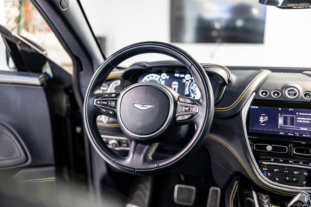 Used 2022 Aston Martin DBX AWD/4WD image 40