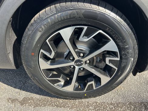 Used 2023 Kia Sportage EX FWD image 13