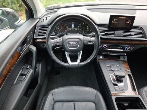 Used 2018 Audi Q5 2.0T Premium w/ Convenience Package image 12