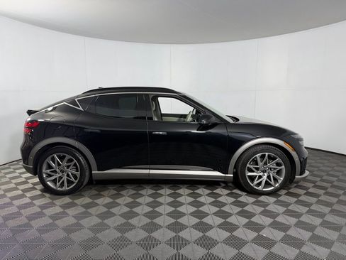 Used 2023 Genesis GV60 Advanced AWD/4WD image 3
