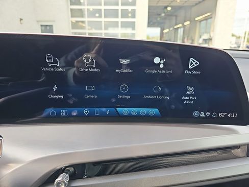 New 2026 Cadillac Vistiq Sport w/ LPO, Floor Liner Package image 22