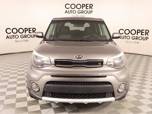 Used 2018 Kia Soul + FWD image 8