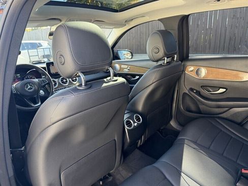 Used 2018 Mercedes-Benz GLC 350e 4MATIC image 29