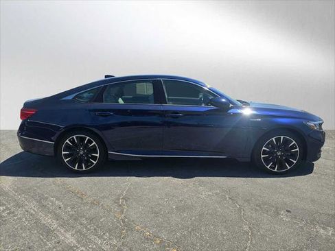 Used 2019 Honda Accord EX-L image 2
