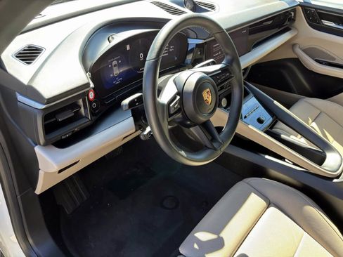 Used 2024 Porsche Macan 4 Electric image 25