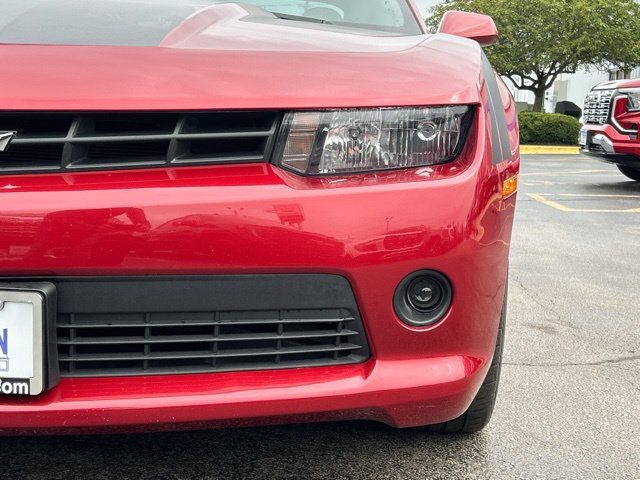 Used 2015 Chevrolet Camaro LT w/ 1LT Preferred Package RWD image 3