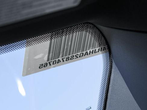 New 2025 Jeep Grand Cherokee Altitude image 31