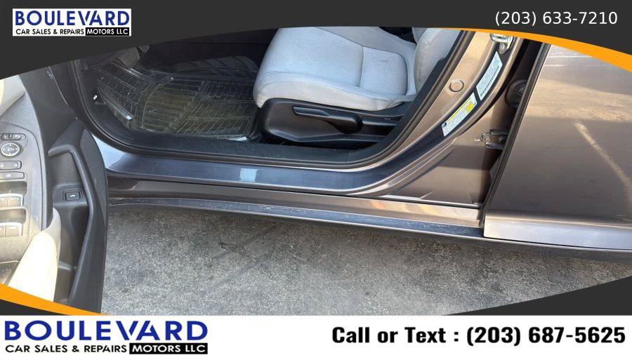 Used 2018 Honda Accord LX image 25