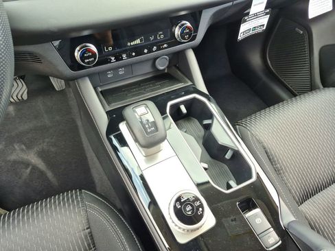 New 2026 Mitsubishi Outlander ES FWD image 15