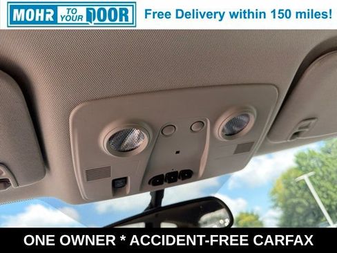 Used 2017 Chevrolet Traverse LT FWD image 31