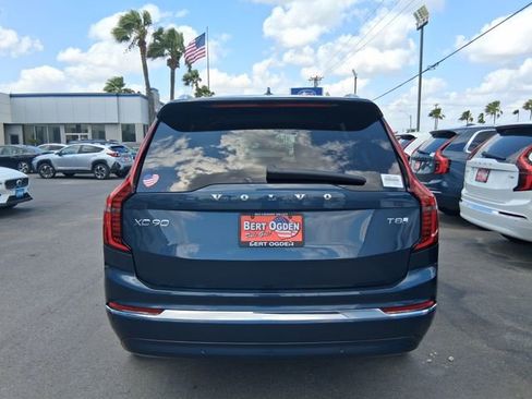 New 2026 Volvo XC90 T8 Plus AWD/4WD image 6