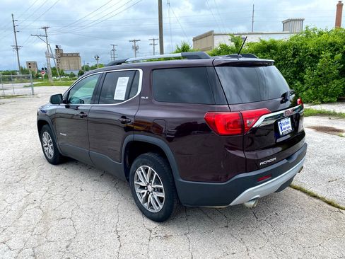 Used 2017 GMC Acadia SLE image 7