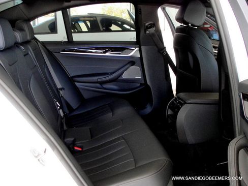 Used 2022 BMW 540i w/ M Sport Package image 50