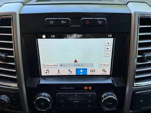 Used 2017 Ford F250 Lariat w/ Chrome Package AWD/4WD image 19