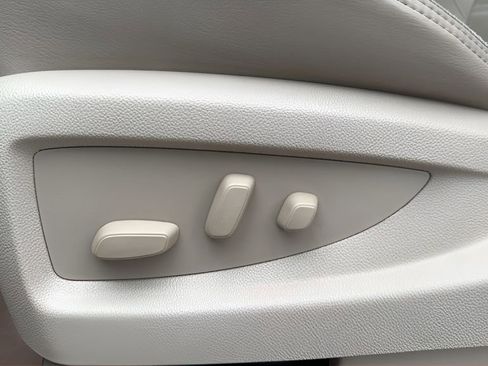 Used 2017 GMC Yukon XL Denali w/ Open Road Package image 15