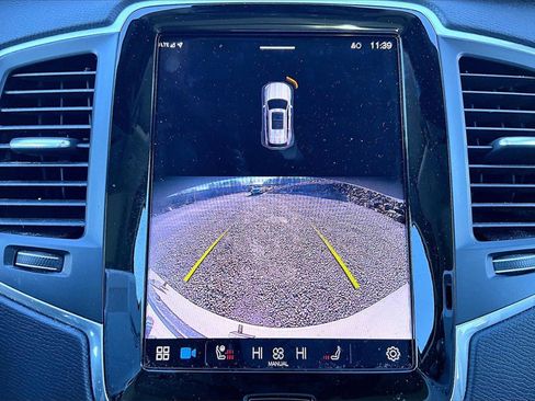 Used 2023 Volvo XC90 B5 Core image 19