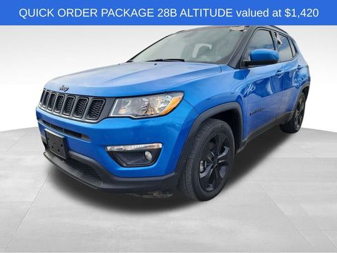 Used 2020 Jeep Compass Latitude image 2
