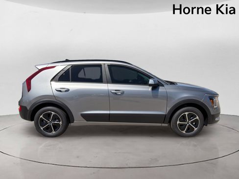 New 2026 Kia Niro LX FWD image 3