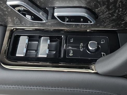 New 2025 Land Rover Range Rover Sport Dynamic SE AWD/4WD image 29