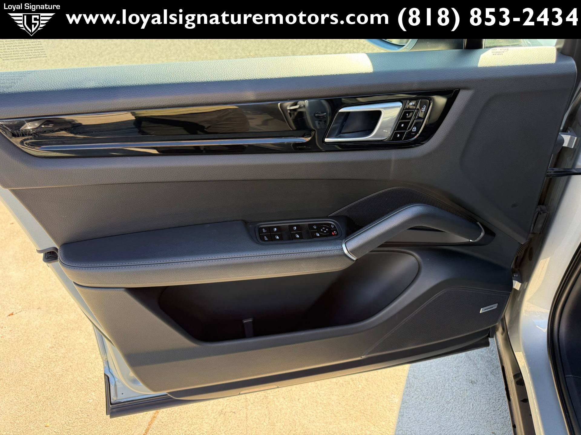 Used 2021 Porsche Cayenne AWD/4WD image 20