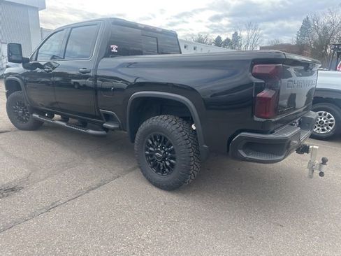 Used 2024 Chevrolet Silverado 3500 LTZ w/ LTZ Plus Package image 21