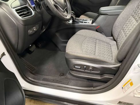 Used 2023 Chevrolet Equinox LT AWD/4WD image 59
