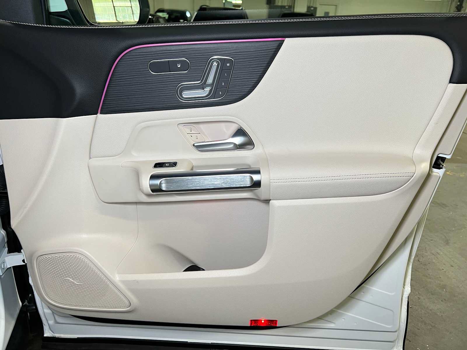 Certified 2026 Mercedes-Benz GLB 250 4MATIC image 10