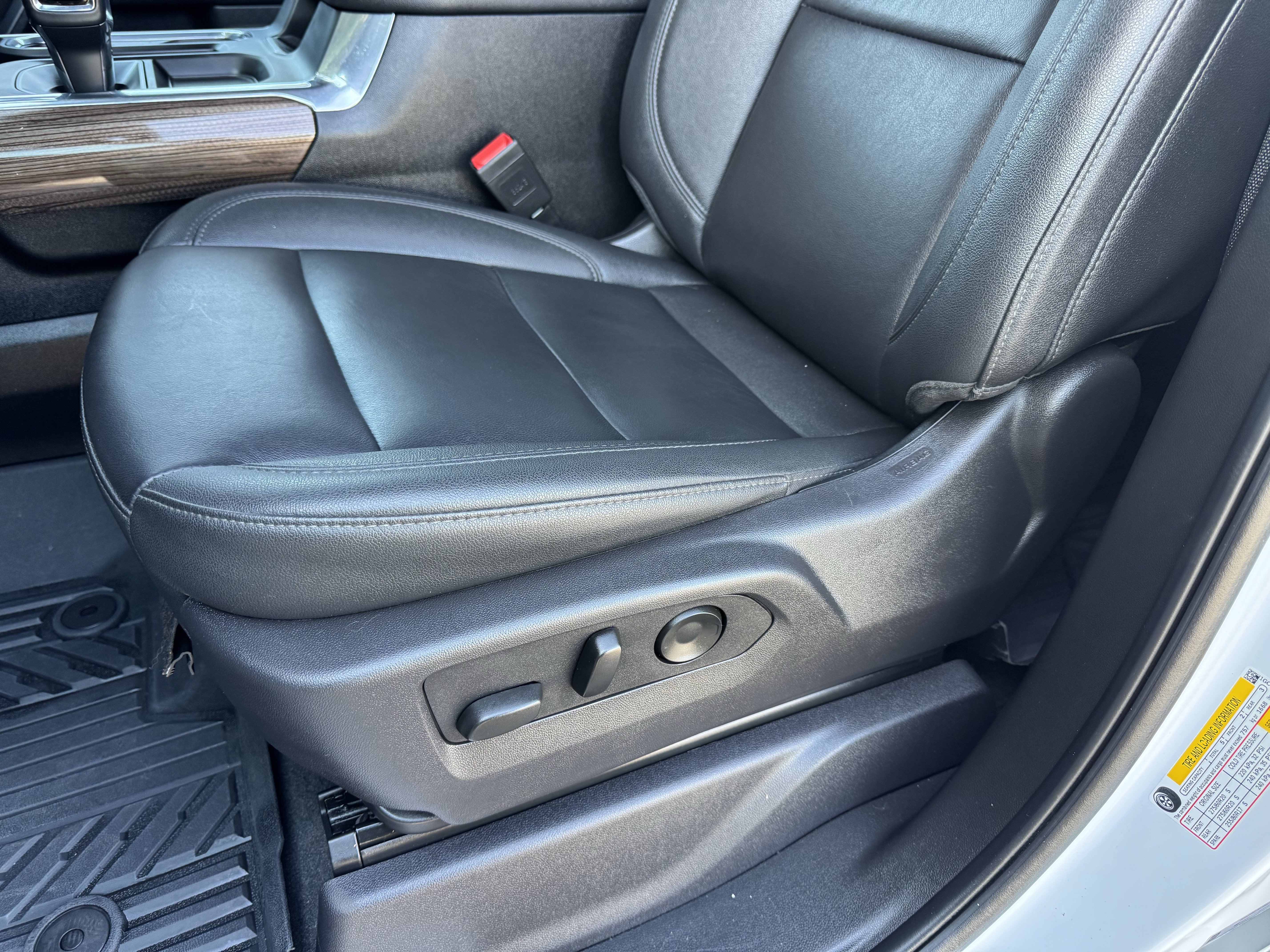 Certified 2024 Chevrolet Silverado 1500 RST AWD/4WD image 14