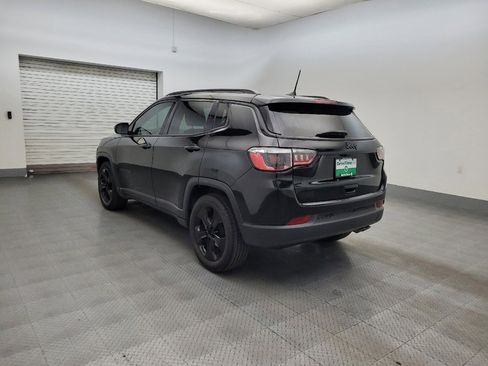 Used 2021 Jeep Compass Latitude FWD image 5