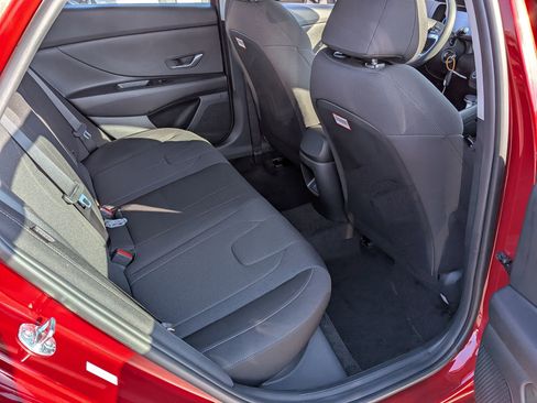 New 2026 Hyundai Elantra SE image 22